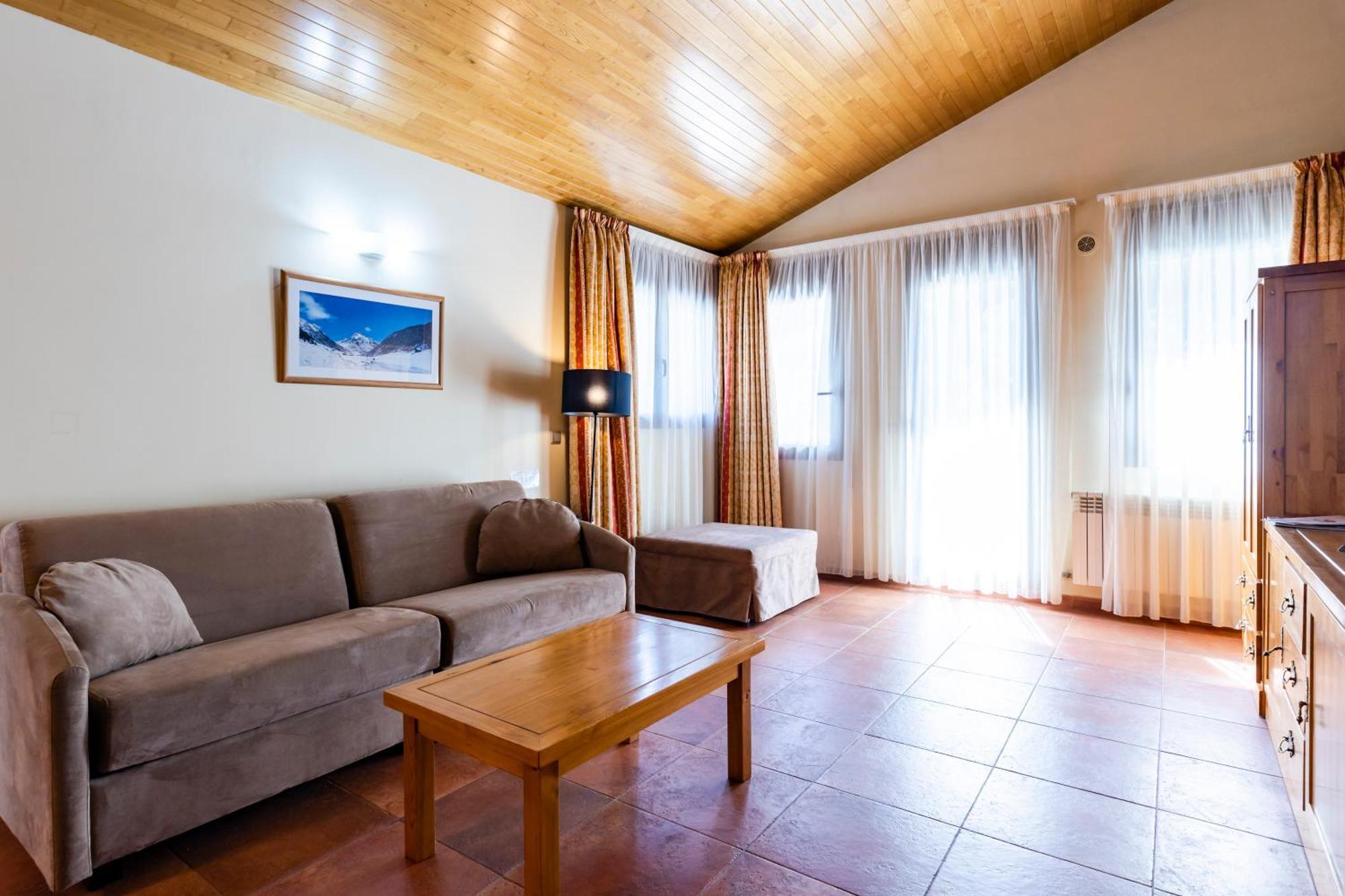 Apartaments Sant Moritz Arinsal Eksteriør bilde